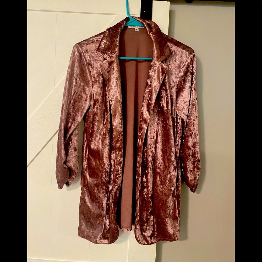 Pink velvet blazer size medium